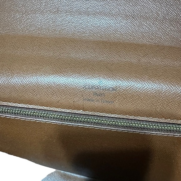 Louis Vuitton Authentic Monceau Travel Bag Monogram Canvas Cross Body Bag - Picture 6 of 12